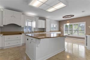 1924 FAIRWAY LOOP, KISSIMMEE, FL 34746 Sold 11/30/23