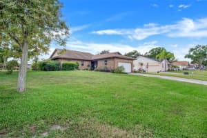 827 CEDAR KNOLL DRIVE, LAKELAND, FL 33809 Sold 02/13/24