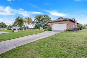 827 CEDAR KNOLL DRIVE, LAKELAND, FL 33809 Sold 02/13/24