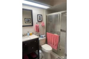 8517 SPARROWHAWK COURT, ORLANDO, FL 32829 Sold 01/04/24