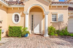 149 BRUNELLO DRIVE, DAVENPORT, FL 33897 Sold 12/20/23