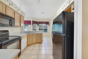 121 ESTATES CIRCLE, LAKE MARY, FL 32746 Sold 01/05/24