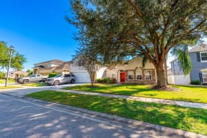 13825 OLD DOCK ROAD, ORLANDO, FL 32828 Sold 05/10/24