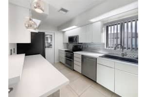 1925 SYCAMORE CIRCLE, TAVARES, FL 32778 Sold 03/01/24