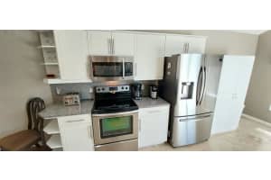 2592 CHATHAM CIRCLE, KISSIMMEE, FL 34746 Sold 12/04/23