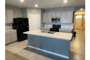 950 SHADY TREE LANE, DAVENPORT, FL 33897 Sold 02/09/24