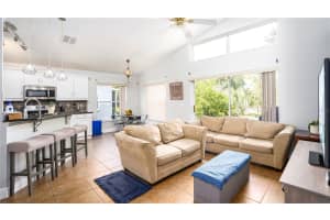 558 CARRIGAN WOODS TRAIL, OVIEDO, FL 32765 Sold 03/04/24