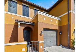 9585 BACCHUS TRAIL, ORLANDO, FL 32829 Sold 02/02/24