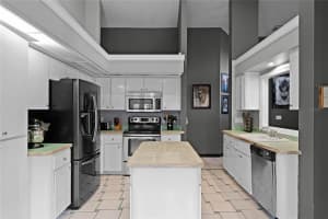 6672 ANDREA ROSE DRIVE, ORLANDO, FL 32835 Sold 02/29/24