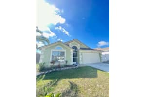 719 LAKE DAVENPORT BLVD, DAVENPORT, FL 33837 Sold 04/08/24