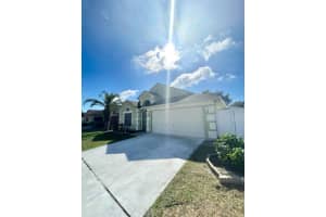 719 LAKE DAVENPORT BLVD, DAVENPORT, FL 33837 Sold 04/08/24