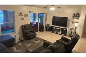 5229 MACADAMIA COURT, ORLANDO, FL 32818 Sold 12/28/23