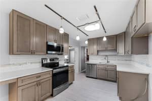 8819 SCIOTO COURT, ORLANDO, FL 32829 Sold 12/21/23
