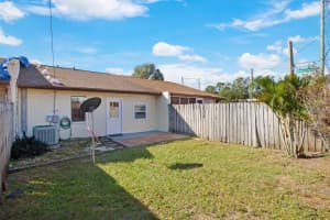 2004 SUNSET GROVE LANE, CLEARWATER, FL 33765 Sold 01/27/24