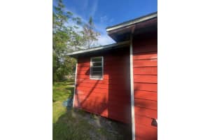 512 BENNETT STREET, AUBURNDALE, FL 33823 Sold 12/09/23