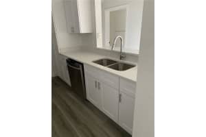 5554 METROWEST BOULEVARD, ORLANDO, FL 32811 Sold 03/14/24
