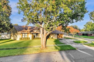 6342 MIDDLEROW COURT, ORLANDO, FL 32819 Sold 12/22/23