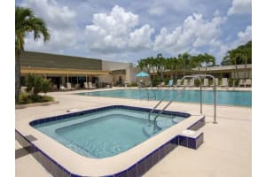 7 VISTA GARDENS #102, VERO BEACH, FL 32962 Sold 01/12/24
