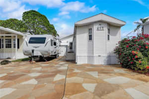 226 ST GEORGE DRIVE, DAVENPORT, FL 33837 Sold 12/29/23