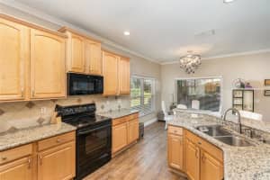 10051 HART BRANCH CIRCLE, ORLANDO, FL 32832 Sold 01/05/24