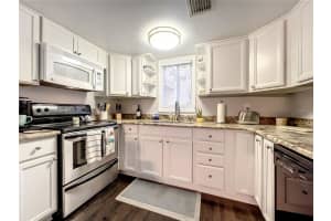 108 TOMOKA TRAIL, LONGWOOD, FL 32779 Sold 12/22/23