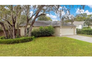 243 BENT OAK LOOP, DAVENPORT, FL 33837 Sold 02/12/24