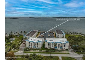 550 BANANA RIVER DRIVE, MERRITT ISLAND, FL 32952 Sold 04/01/24