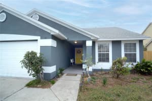 5572 ELIZABETH ROSE SQUARE, ORLANDO, FL 32810 Sold 12/20/23