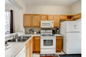 702 CALABRIA AVE, DAVENPORT, FL 33897 - MLS#MFRO6158853