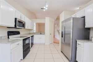 6762 BRITTANY CHASE COURT, ORLANDO, FL 32810 Sold 03/26/24