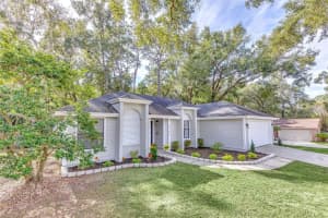 2162 MAJESTIC WOODS BOULEVARD, APOPKA, FL 32712 Sold 02/08/24