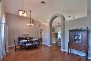 7981 SAINT ANDREWS CIRCLE, ORLANDO, FL 32835 Sold 01/18/24