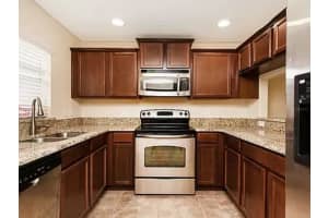 335 CARINA CIRCLE, SANFORD, FL 32773 Sold 01/10/24