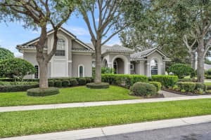 4945 KENSINGTON PARK BOULEVARD, ORLANDO, FL 32819 Sold 12/29/23