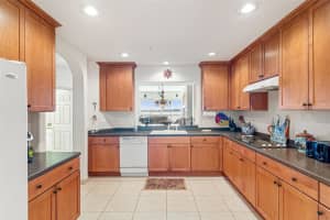 8761 THE ESPLANADE #10, ORLANDO, FL 32836 Sold 03/07/24