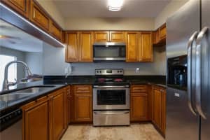 568 BRECKENRIDGE VILLAGE, ALTAMONTE SPRINGS, FL 32714 Sold 12/28/23