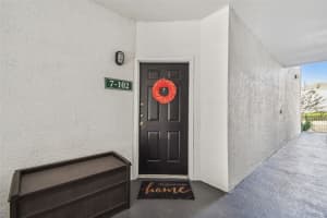 2639 MAITLAND CROSSING WAY, ORLANDO, FL 32810 Sold 12/31/23