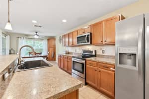 2025 WAVY LEAF COURT, APOPKA, FL 32712 Sold 03/01/24