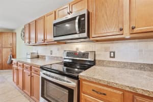 2025 WAVY LEAF COURT, APOPKA, FL 32712 Sold 03/01/24