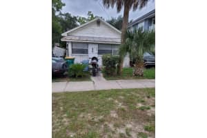 711 MAIN STREET, TAVARES, FL 32778 Sold 01/03/25