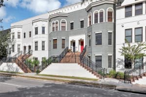 572 COPLEY LANE, ORLANDO, FL 32806 Sold 03/28/24