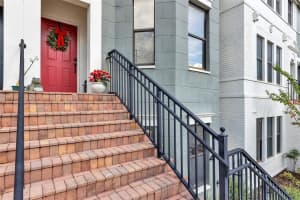 572 COPLEY LANE, ORLANDO, FL 32806 Sold 03/28/24