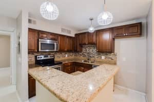 365 FORESTWAY CIRCLE, ALTAMONTE SPRINGS, FL 32701 Sold 05/02/25