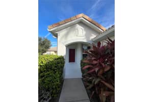 9048 ST ANDREWS WAY, MOUNT DORA, FL 32757 Sold 05/03/24