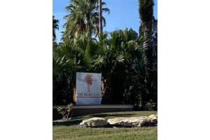 5554 METROWEST BOULEVARD, ORLANDO, FL 32811 Sold 12/27/23