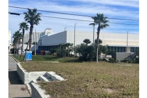 EARL ST, DAYTONA BEACH, FL 32118 - MLS#MFRO6161542