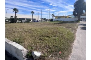 EARL ST, DAYTONA BEACH, FL 32118 - MLS#MFRO6161542