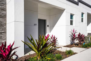 320 FAMAGUSTA DRIVE, DAVENPORT, FL 33896 Sold 01/03/24