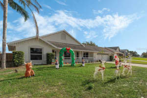 120 BENT OAK LOOP, DAVENPORT, FL 33837 Sold 02/20/24
