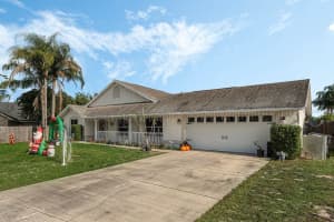 120 BENT OAK LOOP, DAVENPORT, FL 33837 Sold 02/20/24